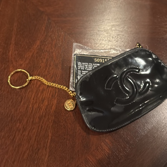 Chanel Patent leather keychain change purse - Picture 1 of 5